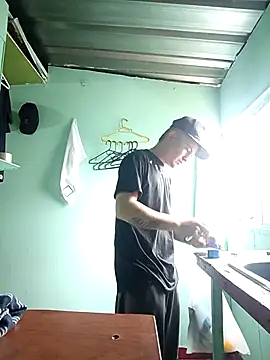 Loquendo2201 online show from March 18, 2026, 12:41 pm