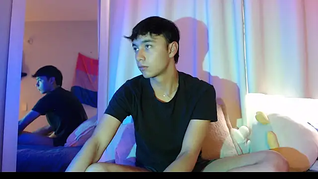 Snapshot of Noah_Blaze chatting on October 23, 2025, 9:13 pm Noah Blaze online show from October 23, 2025, 9:13 pm