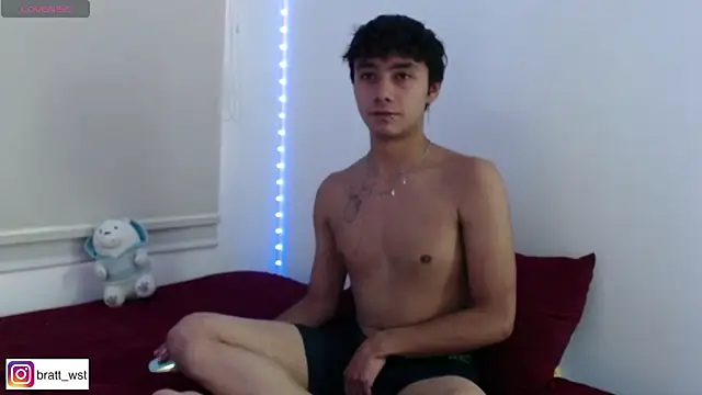 Snapshot of Noah_Blaze chatting on December 13, 2025, 9:42 pm Noah Blaze online show from December 13, 2025, 9:42 pm