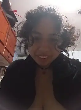 Syndel23 online show from October 5, 2025, 1:37 am