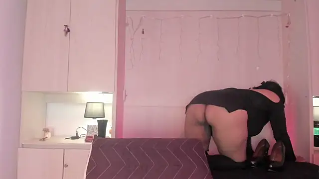 VickyRuiz  online show from February 9, 2026, 11:58 am