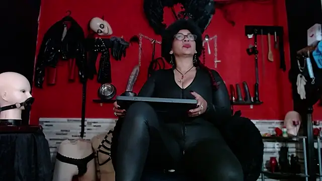 Miss Mirandaa online show from July 5, 2026, 12:50 am