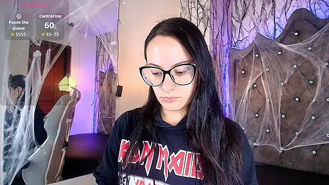 Snapshot of Zami_Escobar_of chatting on October 27, 2025, 5:17 pm Zami Escobar of online show from October 27, 2025, 5:17 pm