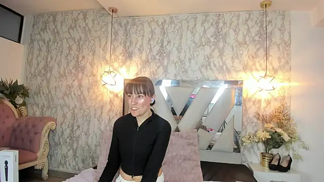 Candy Hott7 online show from March 6, 2026, 9:11 pm