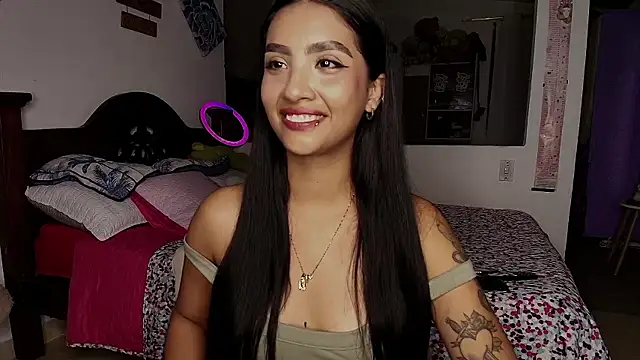 mia yireth online show from September 18, 2025, 12:34 am