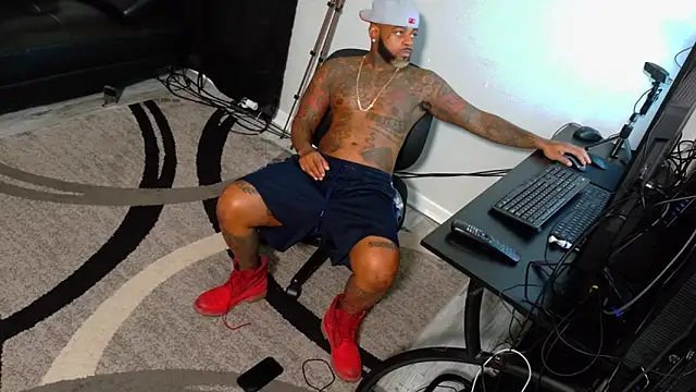 SLANGONDEMHOES online show from November 7, 2025, 3:01 pm