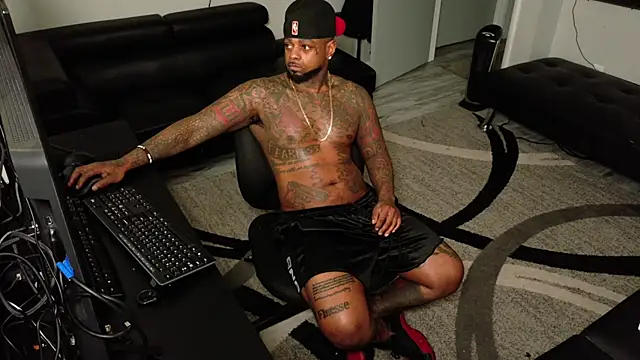 SLANGONDEMHOES online show from April 24, 2026, 2:52 pm