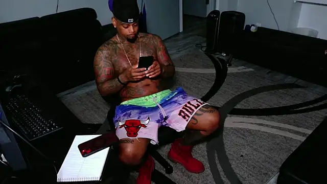 Snapshot of SLANGONDEMHOES chatting on June 7, 2026, 2:43 pm SLANGONDEMHOES online show from June 7, 2026, 2:43 pm