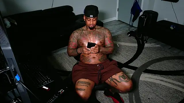 Snapshot of SLANGONDEMHOES chatting on June 10, 2026, 1:21 pm SLANGONDEMHOES online show from June 10, 2026, 1:21 pm