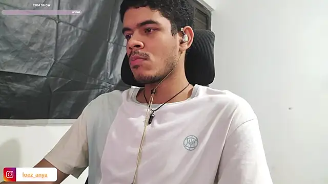 Snapshot of jonhsebastiann chatting on December 17, 2025, 4:29 am jonhsebastiann online show from December 17, 2025, 4:29 am