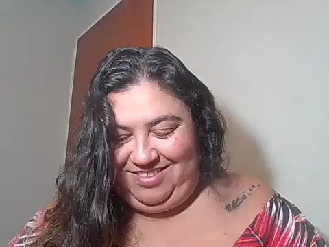 curvy diva  online show from April 27, 2026, 10:19 pm