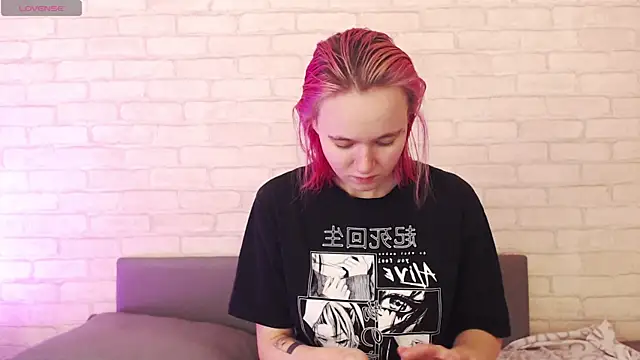 Ericha Stone online show from October 24, 2025, 1:57 am