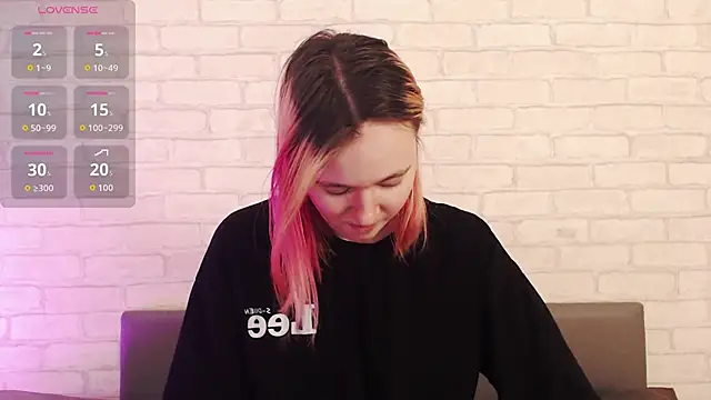 Ericha Stone online show from February 15, 2026, 2:08 am