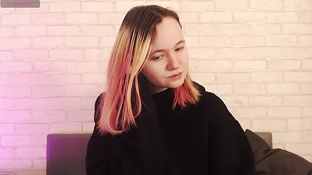 Ericha Stone online show from March 15, 2026, 1:33 am