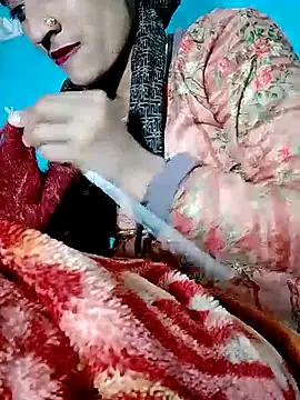 Snapshot of Pahadi_couple chatting on October 29, 2025, 3:36 pm Pahadi couple online show from October 29, 2025, 3:36 pm