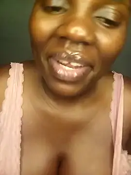 Snapshot of TheSpiceyQueen chatting on September 25, 2025, 8:56 pm TheSpiceyQueen online show from September 25, 2025, 8:56 pm