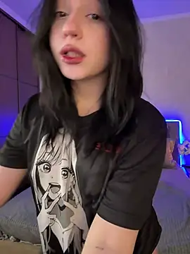 YourLittleDevil online show from March 17, 2026, 5:11 am