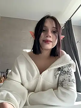 Snapshot of YourLittleDevil chatting on May 29, 2026, 6:55 am YourLittleDevil online show from May 29, 2026, 6:55 am