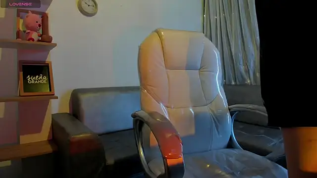 Snapshot of Angeel_of_lust chatting on November 2, 2025, 4:26 am Angeel of lust online show from November 2, 2025, 4:26 am