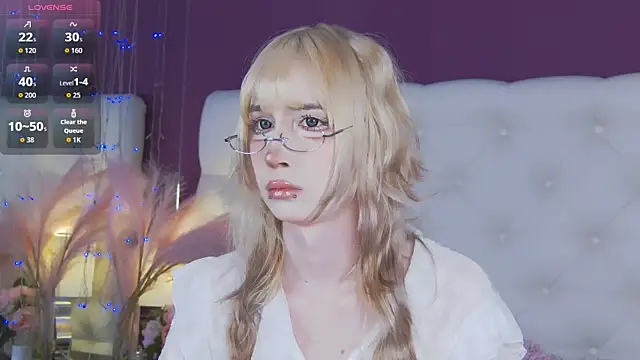 cutetomie online show from March 3, 2026, 9:10 pm