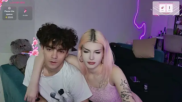 Alice18James online show from September 28, 2025, 9:47 am