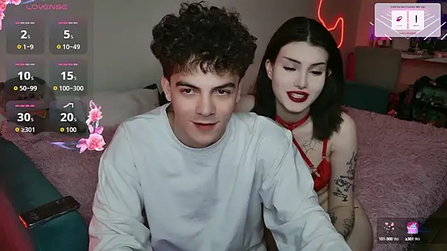 Alice18James online show from October 9, 2025, 12:30 am