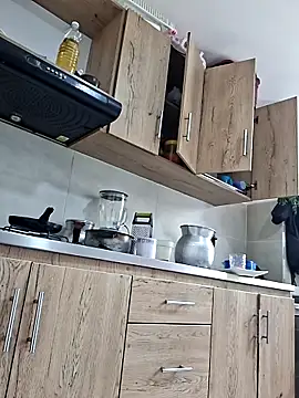 Alisson Morgann online show from April 17, 2026, 1:25 pm