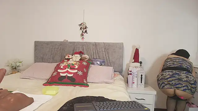 lexy lunahot online show from December 4, 2025, 3:54 pm