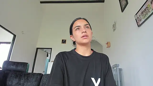 Snapshot of blinkiii_ chatting on April 13, 2026, 4:12 pm blinkiii online show from April 13, 2026, 4:12 pm