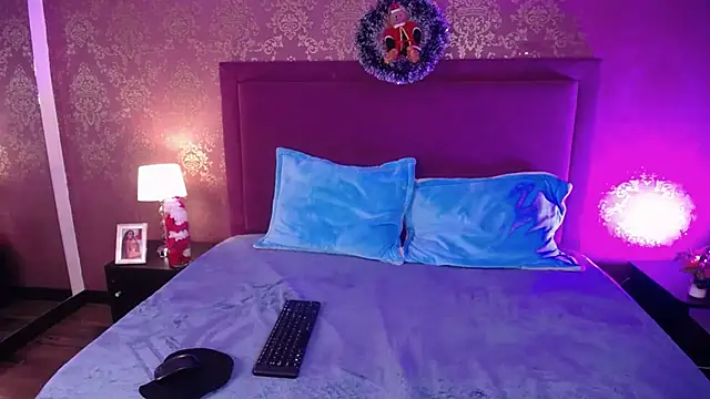 Snapshot of zoey_stonee chatting on November 12, 2025, 8:08 pm zoey stonee online show from November 12, 2025, 8:08 pm