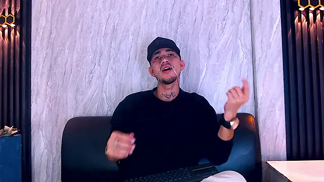 tattoos22 online show from November 27, 2025, 12:18 pm