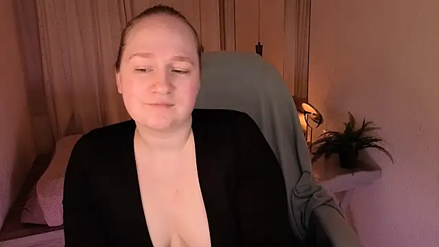 Kitty Rest  online show from May 20, 2026, 1:17 pm