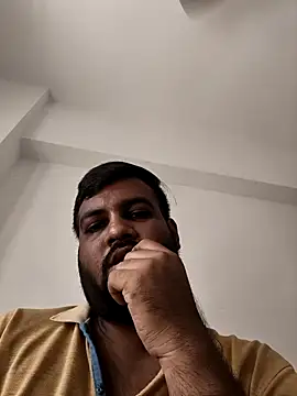 vinay smalldick online show from April 29, 2026, 5:00 am