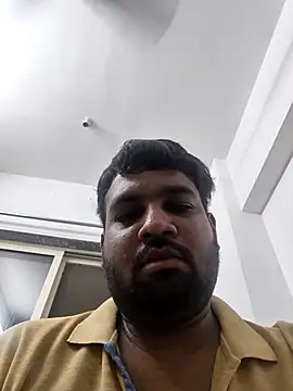 Snapshot of vinay_smalldick chatting on June 9, 2026, 2:39 pm vinay smalldick online show from June 9, 2026, 2:39 pm