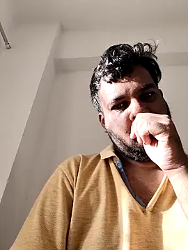 Snapshot of vinay_smalldick chatting on June 17, 2026, 2:03 am vinay smalldick online show from June 17, 2026, 2:03 am