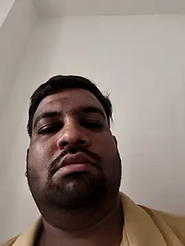 Snapshot of vinay_smalldick chatting on July 9, 2026, 3:32 am vinay smalldick online show from July 9, 2026, 3:32 am