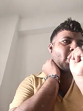 Snapshot of vinay_smalldick chatting on July 14, 2026, 1:41 am vinay smalldick online show from July 14, 2026, 1:41 am