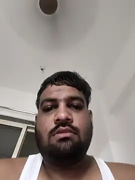 Snapshot of vinay_smalldick chatting on July 15, 2026, 3:39 pm vinay smalldick online show from July 15, 2026, 3:39 pm