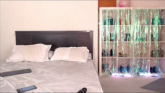 k4kendraxxx online show from December 15, 2025, 10:30 am