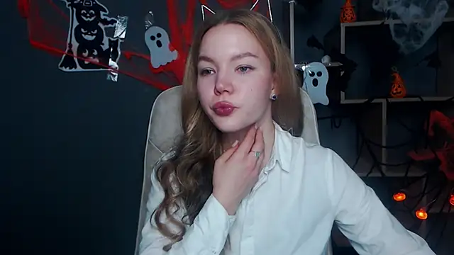 StellaLight online show from October 29, 2025, 1:24 pm