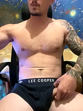 fronkie9384 online show from October 6, 2025, 9:12 pm