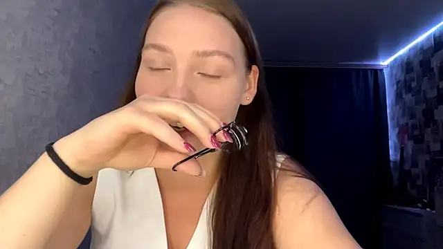 Snapshot of SwiiSweet chatting on October 5, 2025, 7:12 pm SwiiSweet online show from October 5, 2025, 7:12 pm