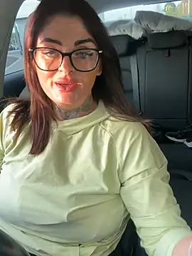 IrishmilfAnna online show from April 22, 2026, 6:42 pm