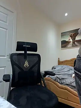 Snapshot of mixedcouplee69 chatting on September 25, 2025, 5:38 pm mixedcouplee69 online show from September 25, 2025, 5:38 pm