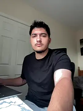 Snapshot of mixedcouplee69 chatting on October 8, 2025, 7:39 am mixedcouplee69 online show from October 8, 2025, 7:39 am