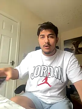 Snapshot of mixedcouplee69 chatting on October 18, 2025, 12:39 pm mixedcouplee69 online show from October 18, 2025, 12:39 pm