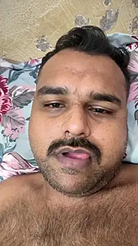 Snapshot of hahaha1319 chatting on November 7, 2025, 12:32 am hahaha1319 online show from November 7, 2025, 12:32 am