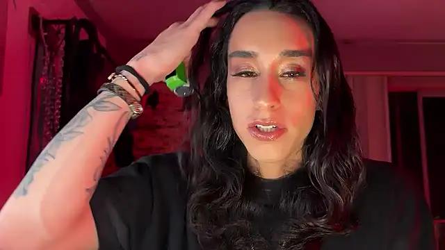 xoFrankie online show from March 6, 2026, 5:04 am