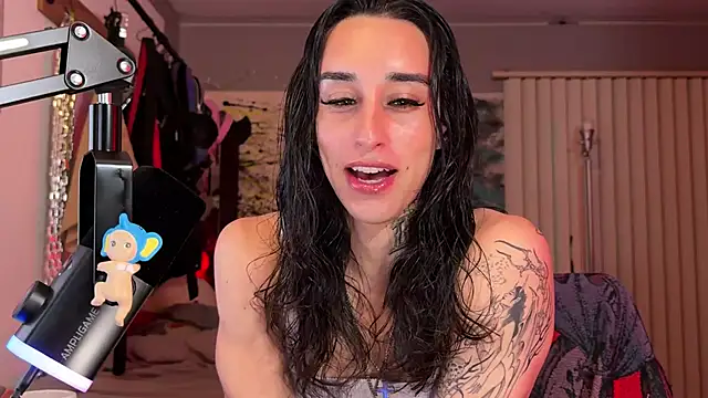 xoFrankie online show from July 19, 2026, 3:54 am