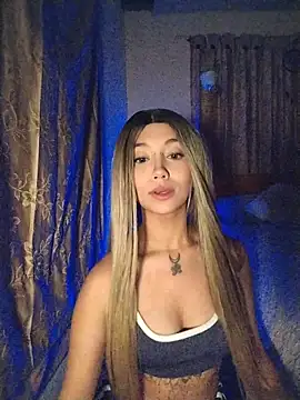 Snapshot of Ella_rr chatting on November 20, 2025, 6:35 am Ella rr online show from November 20, 2025, 6:35 am